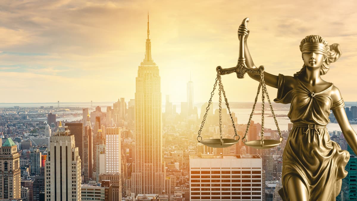 New York personal injury lawyer in Manhattan, NYC skyline at sunrise